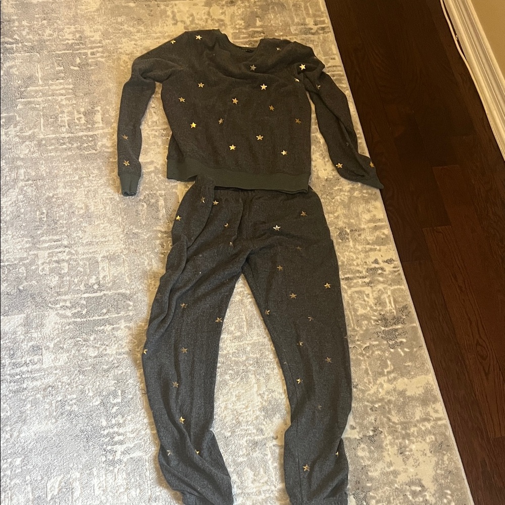 Wildfox Gray Star Print Lounge Set with Gold Stars